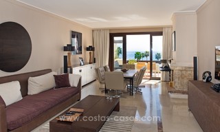 Luxe penthouse appartement te koop, eerstelijns strand complex, New Golden Mile, Marbella - Estepona 22506 