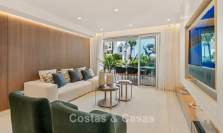 Luxe penthouses en appartementen te koop, eerstelijnsstrand complex, New Golden Mile, Marbella - Estepona 795167 
