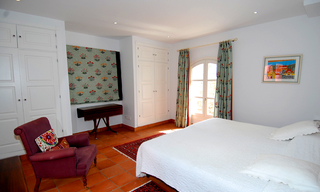 Luxe villa te koop direct aan de golf, Marbella - Benahavis 21