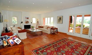 Luxe villa te koop direct aan de golf, Marbella - Benahavis 12