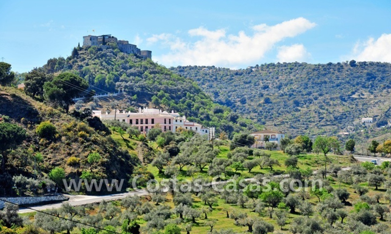 Villa – Finca te koop in Monda aan de Costa del Sol in Andalusië in Zuid-Spanje 7