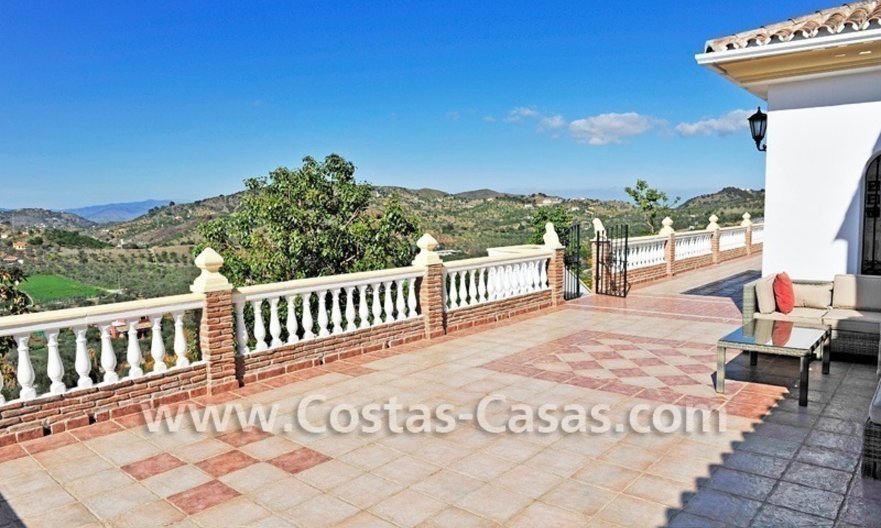 Villa – Finca te koop in Monda aan de Costa del Sol in Andalusië in Zuid-Spanje 10