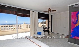 Golf villa te koop in een up-market gebied van Nueva Andalucia te Marbella 19