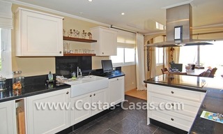 Golf villa te koop in een up-market gebied van Nueva Andalucia te Marbella 14