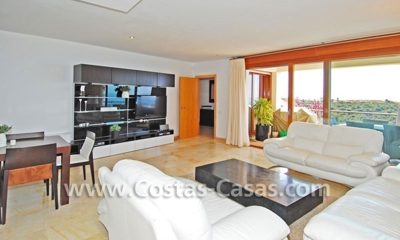 Modern luxe appartement te koop in Marbella 4