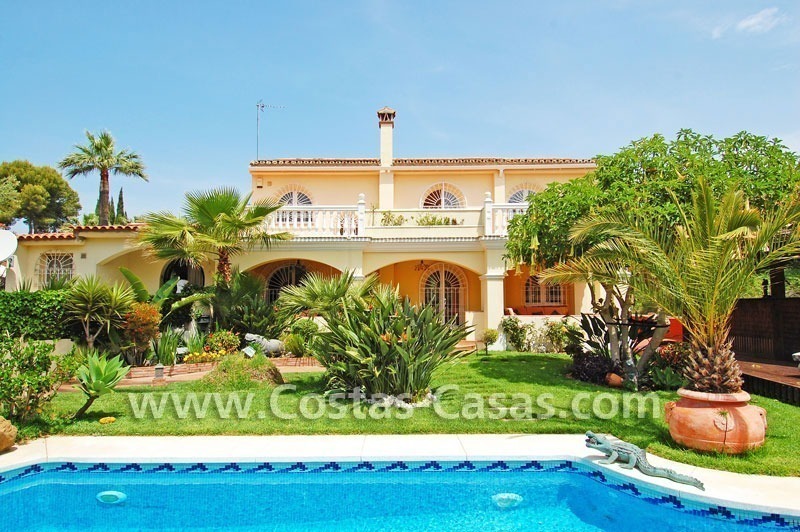 Koopje! Villa te koop vlakbij Puerto Banus in Nueva Andalucia te Marbella