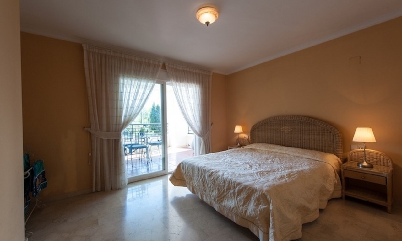 Appartement te koop in het centrum van Puerto Banus, Marbella 8