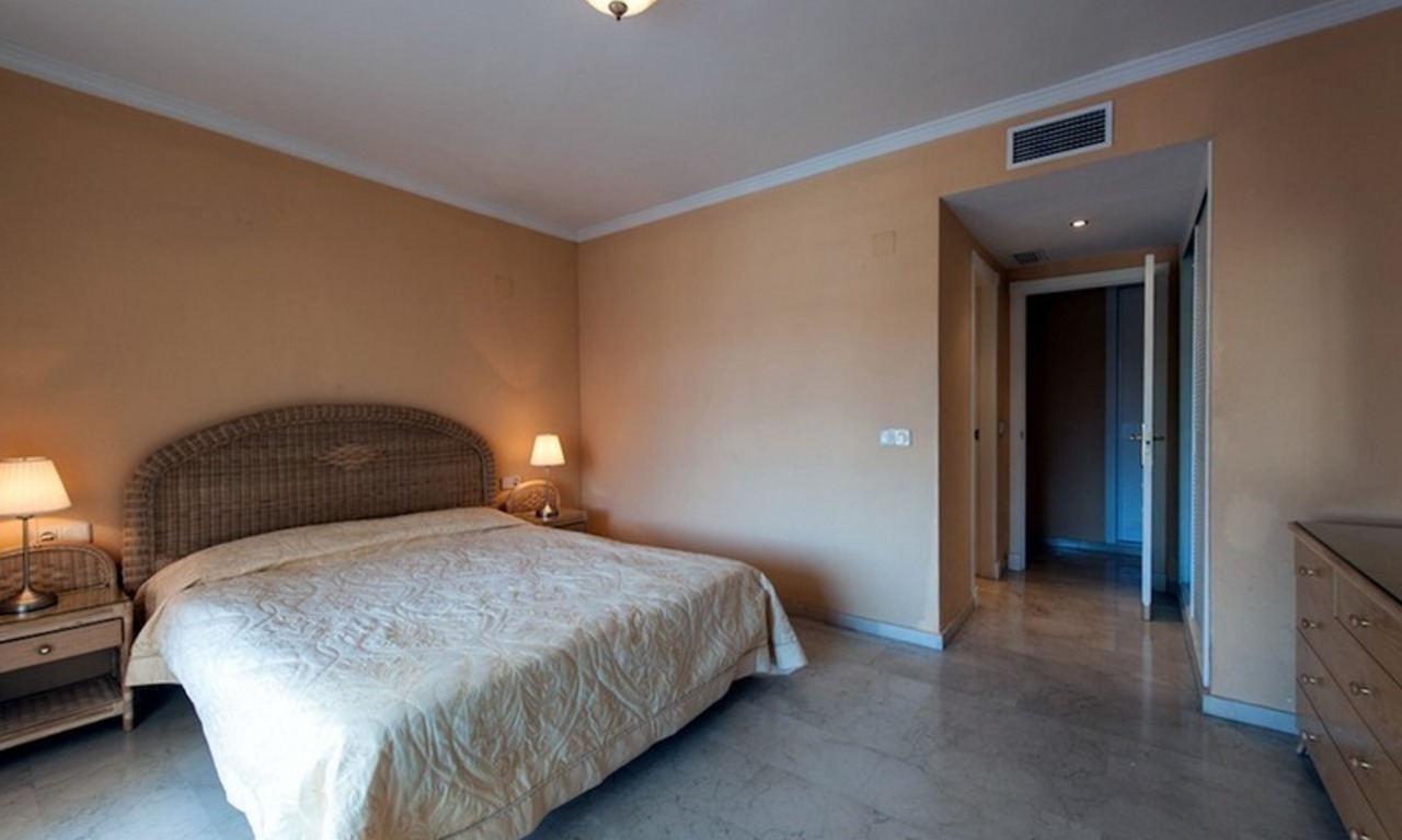 Appartement te koop in het centrum van Puerto Banus, Marbella 9