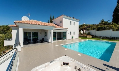 Moderne stijl luxe villa te koop in Marbella 