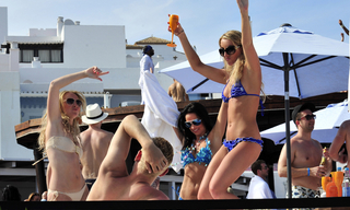 Champagne party Mei in Ocean Club Marbella 3