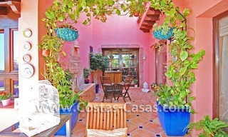 Exclusieve villa in Andalusische stijl te koop op de Golden Mile in Marbella 7