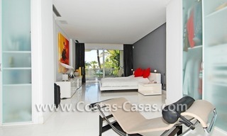 Frontline beach appartement te koop, eerstelijnstrand, Estepona - Marbella 27