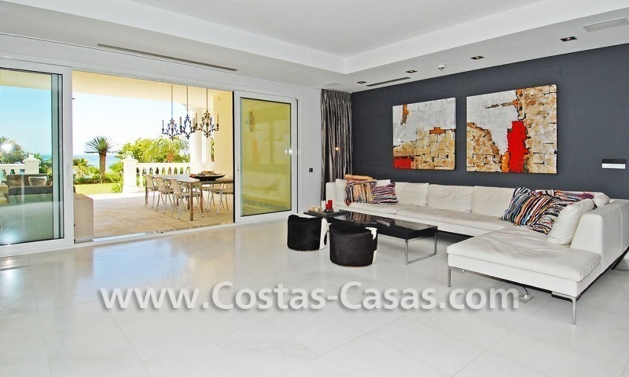 Frontline beach appartement te koop, eerstelijnstrand, Estepona - Marbella 21