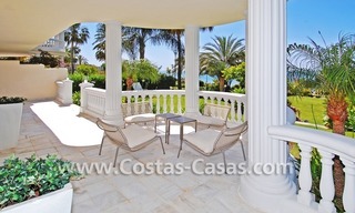 Frontline beach appartement te koop, eerstelijnstrand, Estepona - Marbella 15