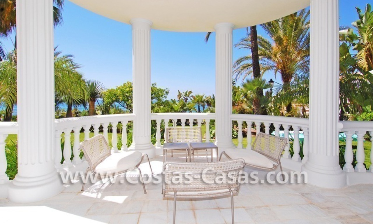 Exclusief beachfront appartement te koop, eerstelijnstrand, Marbella - Estepona 6