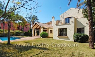 Luxe villa te koop vlakbij het strand in Puerto Banus te Marbella 2