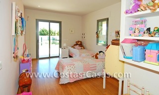 Moderne luxe villa te koop in Nueva Andalucia, dichtbij Puerto Banus te Marbella 17