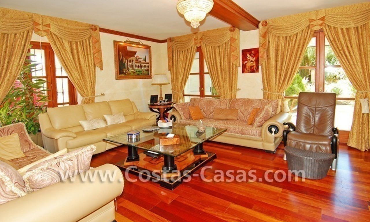 Luxe villa te koop in Camojan, Golden Mile, Marbella 17