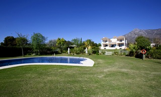 Exclusieve villa te koop in een moderne-Andalusische stijl op de Golden Mile in Marbella 2