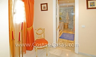 Luxe appartement te koop in een eerstelijnstrand luxe complex in Puerto Banus te Marbella 12
