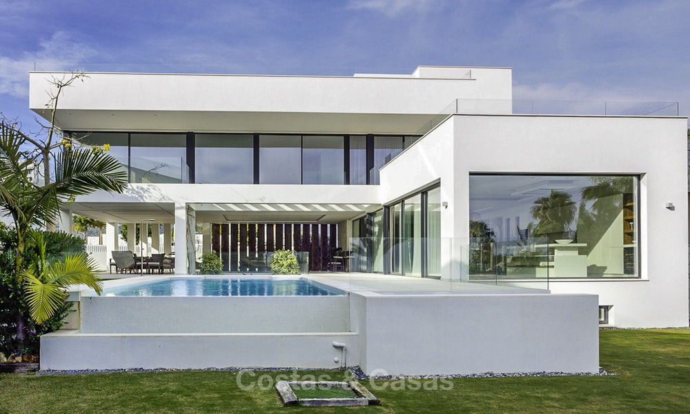 Nieuwe moderne luxe design villa´s te koop, Marbella - Benahavis, instapklaar, met golf- en zeezicht 13539