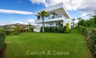 Nieuwe moderne luxe design villa´s te koop, Marbella - Benahavis, instapklaar, met golf- en zeezicht 35638 