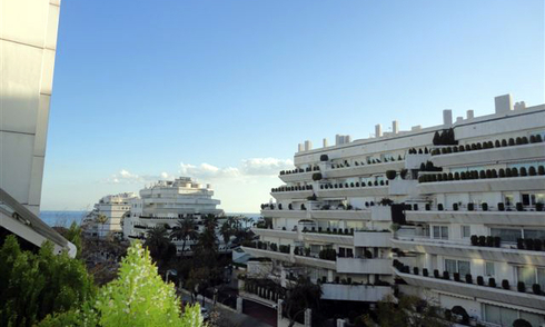 Koopje! Penthouse appartement te koop, tweedelijn strand centrum Marbella 