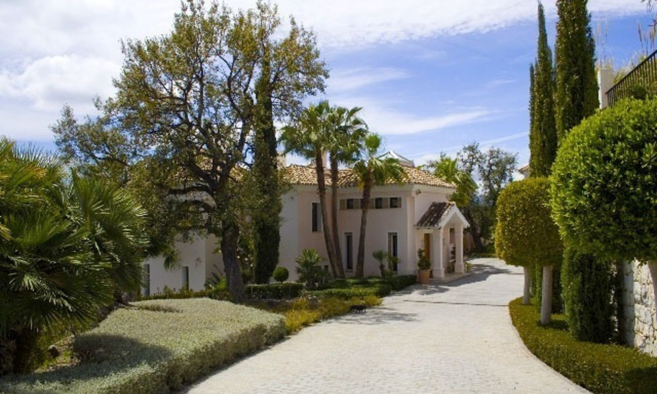 Luxe villa te koop in een exclusief golfresort in het gebied van Marbella - Benahavis 19