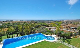 Luxe villa te koop in een exclusief golfresort, New Golden Mile, Marbella - Benahavis - Estepona 29