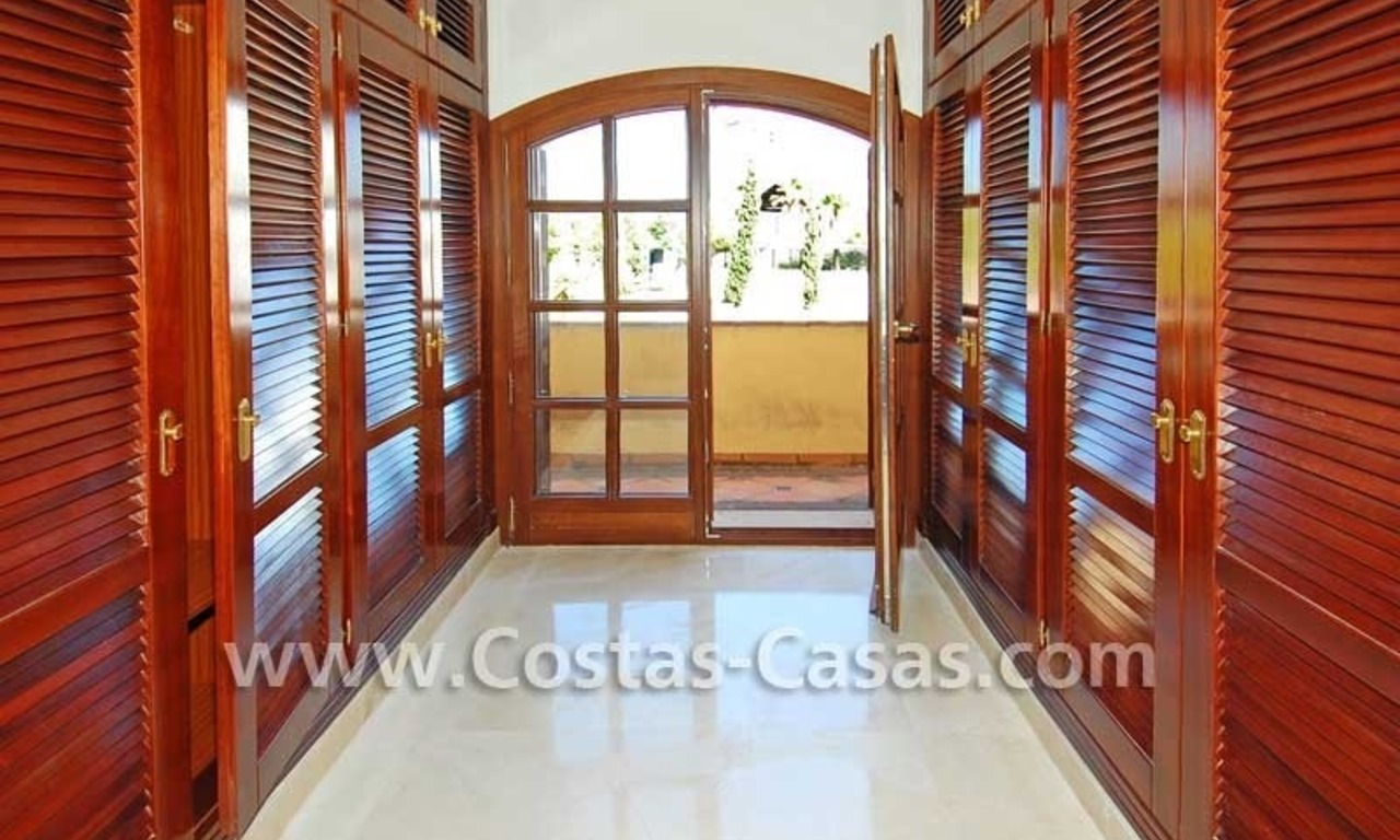 Nieuwe luxe Andalusische stijl villa te koop, exclusief golfresort, New Golden Mile, Marbella - Benahavis - Estepona 18