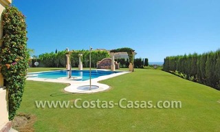 Nieuwe luxe Andalusische stijl villa te koop, exclusief golfresort, New Golden Mile, Marbella - Benahavis - Estepona 4