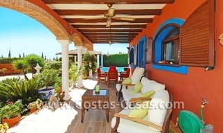 Rustieke bungalow villa te koop, New Golden Mile tussen Puerto Banus - Marbella, Benahavis en Estepona centrum. 8