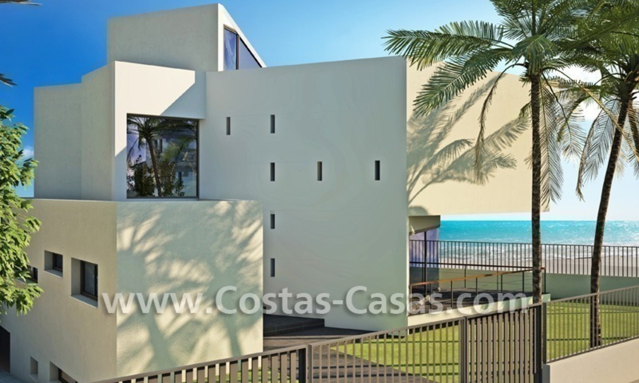 Beachfront nieuwe luxe Villa´s te koop, eerstelijnstrand te Marbella - Costa del Sol 1