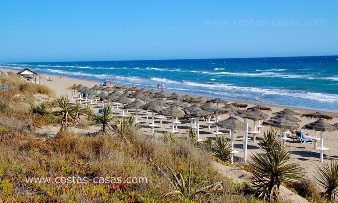 Beachfront nieuwe luxe Villa´s te koop, eerstelijnstrand te Marbella - Costa del Sol 10