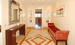 Exclusief luxe appartement te koop op de Golden Mile in Marbella 8