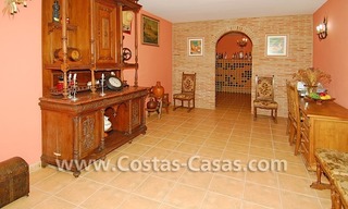Luxe villa te koop in het gebied van Marbella – Benahavis – Estepona 26