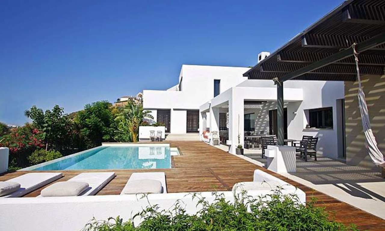 Koopje! Moderne villa te koop in Marbella – Benahavis 0
