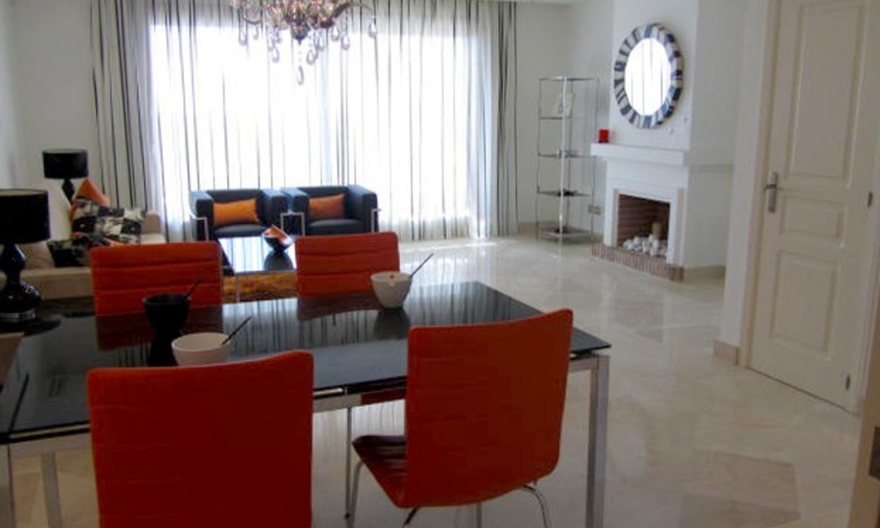 Luxe rijhuis te koop in een resort in het gebied van Benahavis – Marbella – Estepona 1