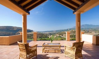 Exclusieve villa mansion te koop op een golfresort in het gebied van Marbella – Benahavis 0