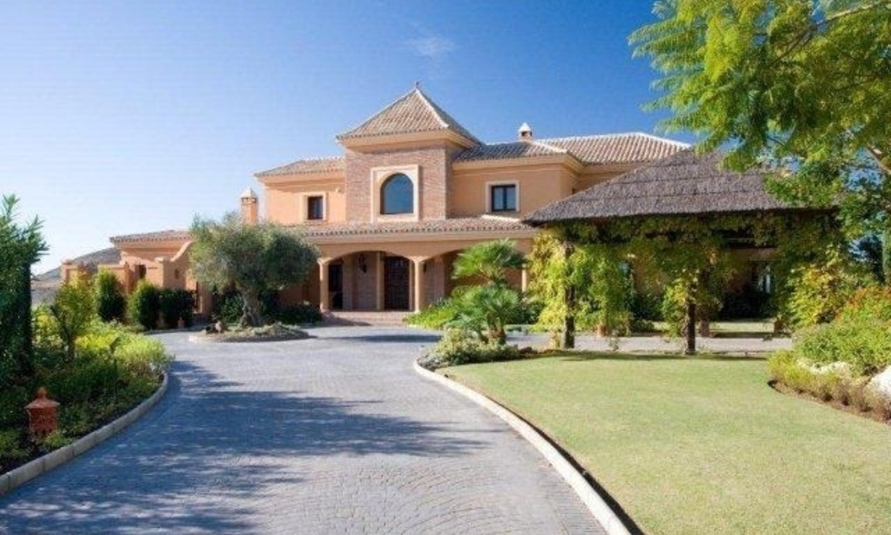 Exclusieve villa mansion te koop op een golfresort in het gebied van Marbella – Benahavis 1