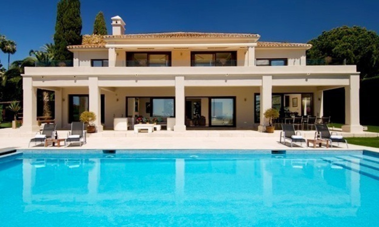 Exclusieve moderne villa te koop in Nueva Andalucia te Marbella 2