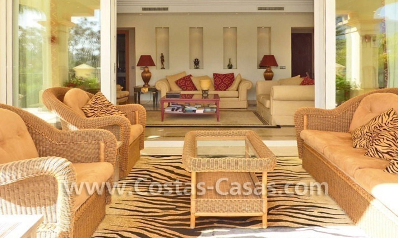 Luxe villa te koop eerstelijngolf in Nueva Andalucia te Marbella 15