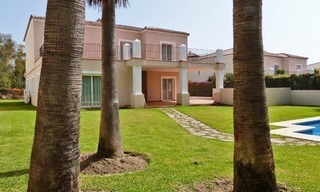 Luxe villa te koop nabij de golfbaan in Marbella 0