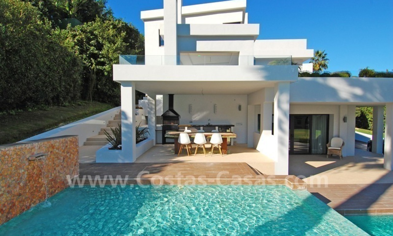 Moderne luxe villa te koop in Nueva Andalucia te Marbella 3