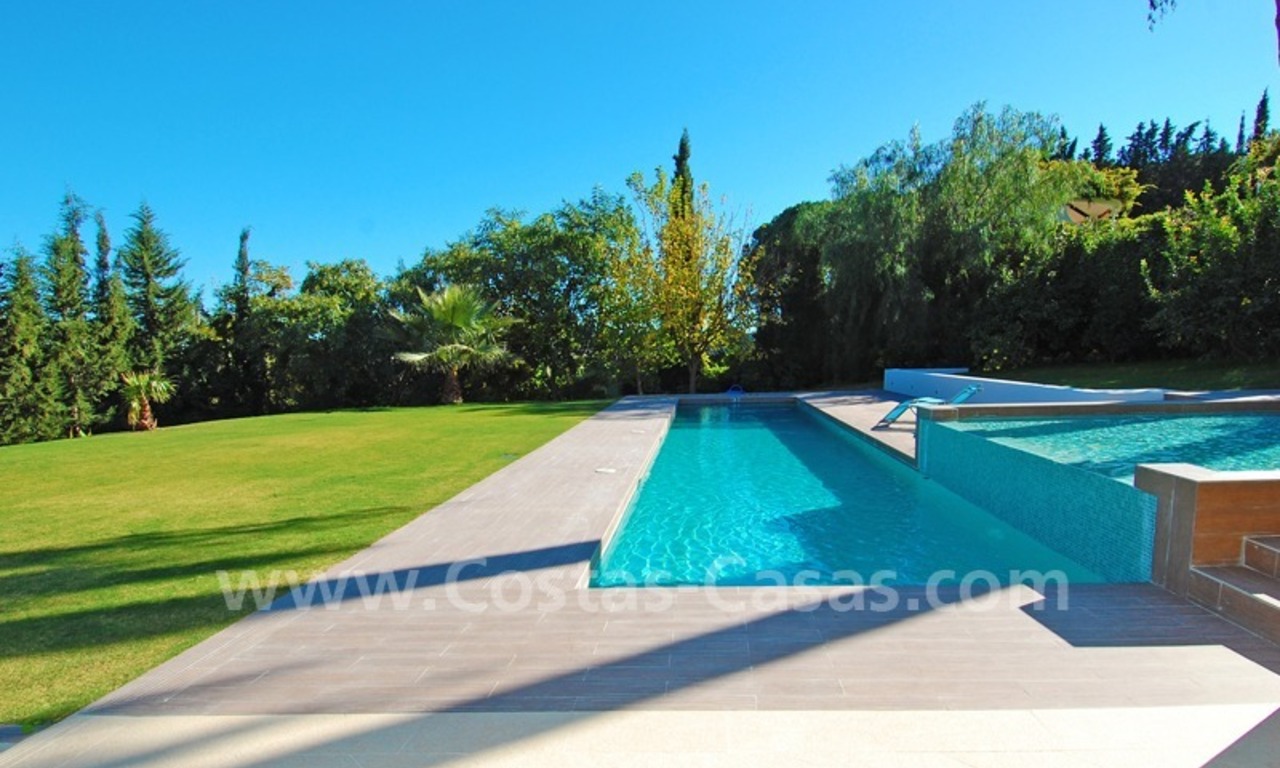 Moderne luxe villa te koop in Nueva Andalucia te Marbella 5