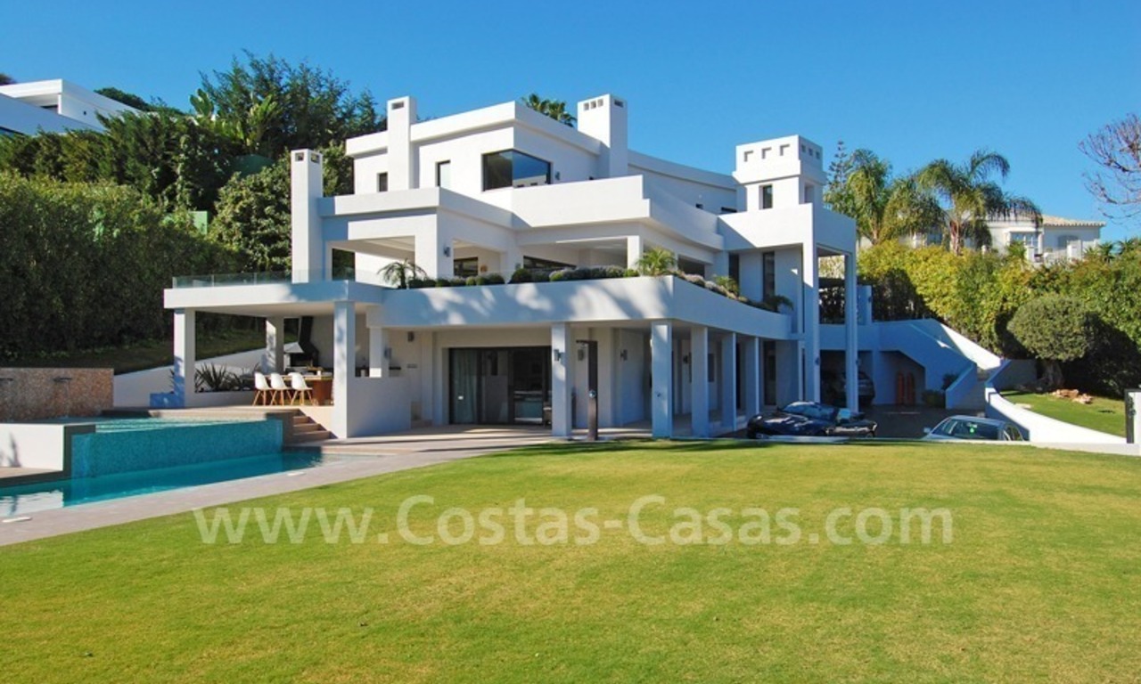 Moderne luxe villa te koop in Nueva Andalucia te Marbella 6