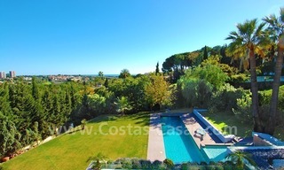 Moderne luxe villa te koop in Nueva Andalucia te Marbella 12