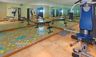 Luxe villa te koop aan de Golden Mile in Marbella 29