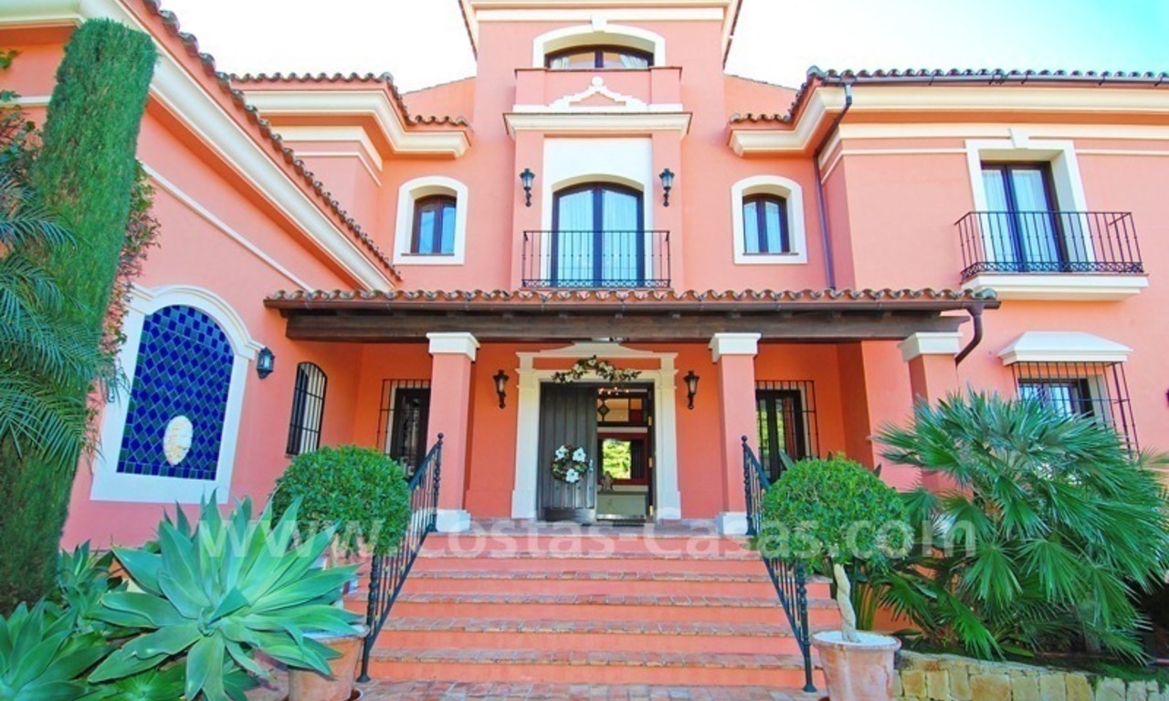Luxe villa te koop aan de Golden Mile in Marbella 11