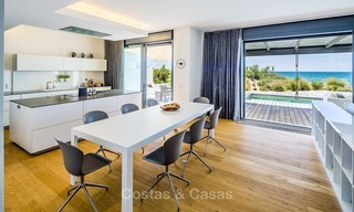 Moderne eerstelijn strand villa te koop in Marbella met schitterend zeezicht 1189 
